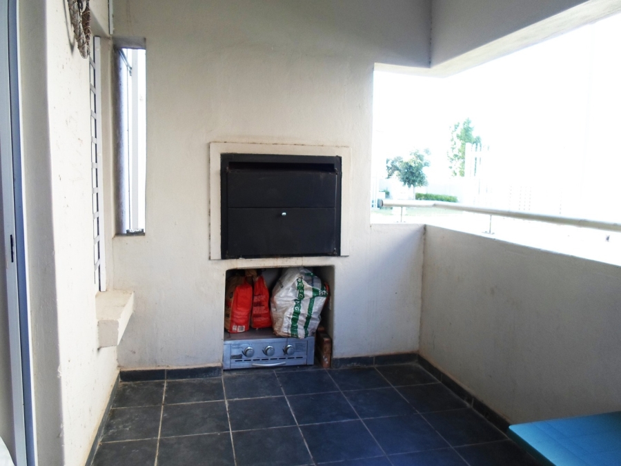 1 Bedroom Property for Sale in Amstelhof Western Cape